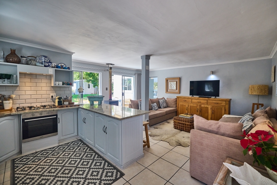 6 Bedroom Property for Sale in Chapman